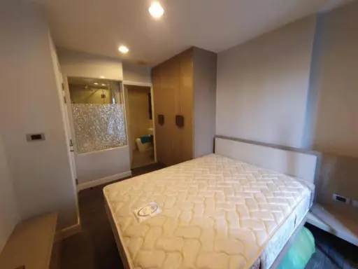 Condo for sale / rent, The Crest Sukhumvit 49, fully furnished, ready to move in, do not miss !!