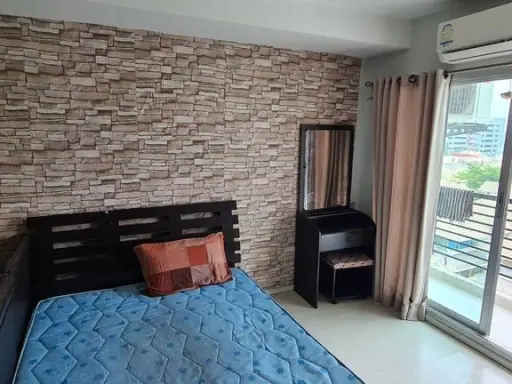 Sell / rent The log 3 condo, Sukhumvit 101/1, 7th floor, the best view, fully furnished, comes in a low price that you should not miss.