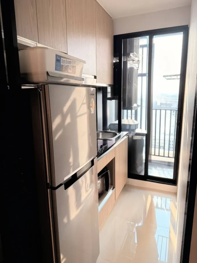 Selling Niche MONO Sukhumvit-Bearing, ready to move in immediately. No need to buy additional furniture or appliances.
