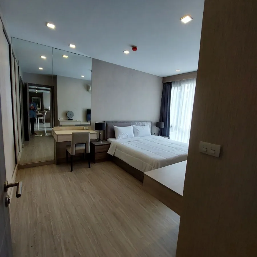 Condo for rent, Trapezo Sukhumvit 16, fully furnished, ready to move in, well built-in, hurry and reserve before you miss the opportunity.