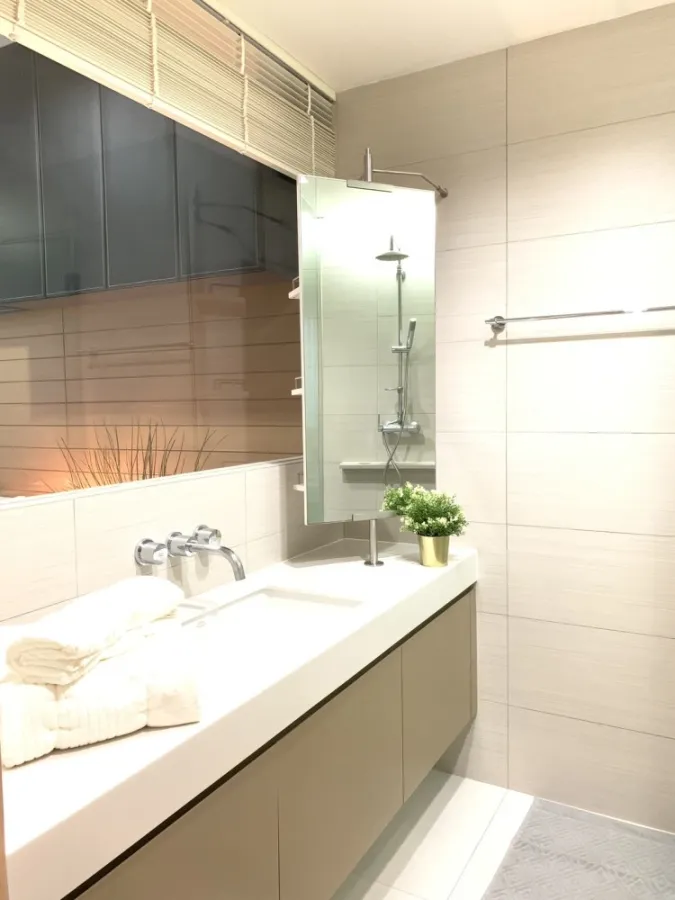 Urgent for rent !! Siri at Sukhumvit is located in the heart of the major commercial district. Convenient and fast travel by train. Book now !!