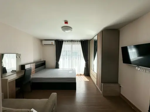 For rent, Plum Condo, Phahonyothin 89, room wider than usual. With a good sofa bed Complete amenities, make a reservation.
