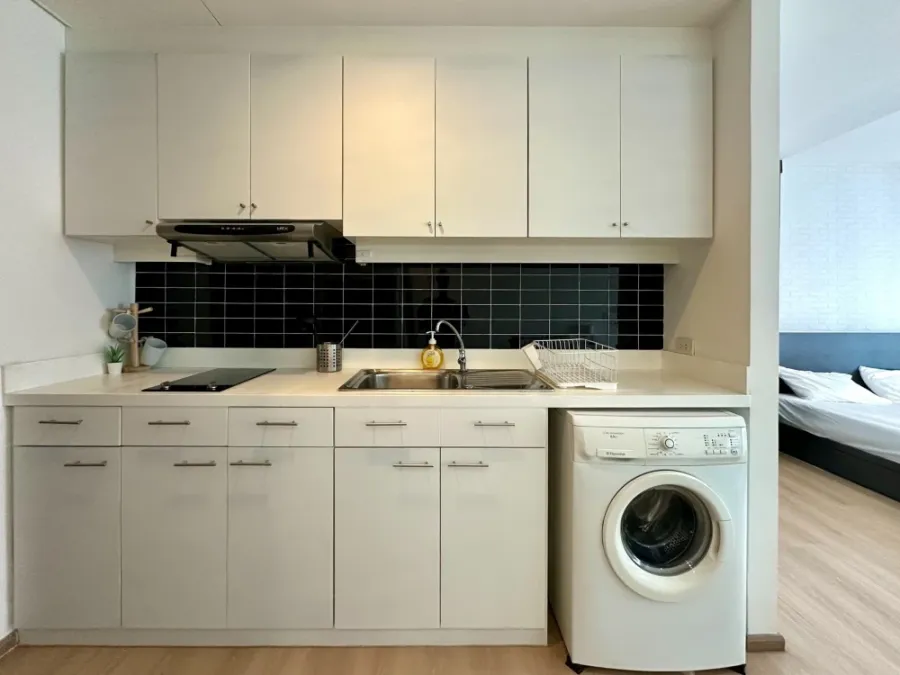 For rent!! Condo Noble Remix Sukhumvit 36, good location condo, ready to move in, convenient transportation, don't miss it!!
