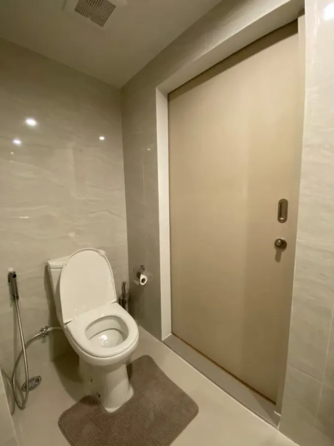 Condo for sale, Niche Mono Itsaraphap, 2 bedrooms, swimming pool view, very good price, ready to move in, reserve now.