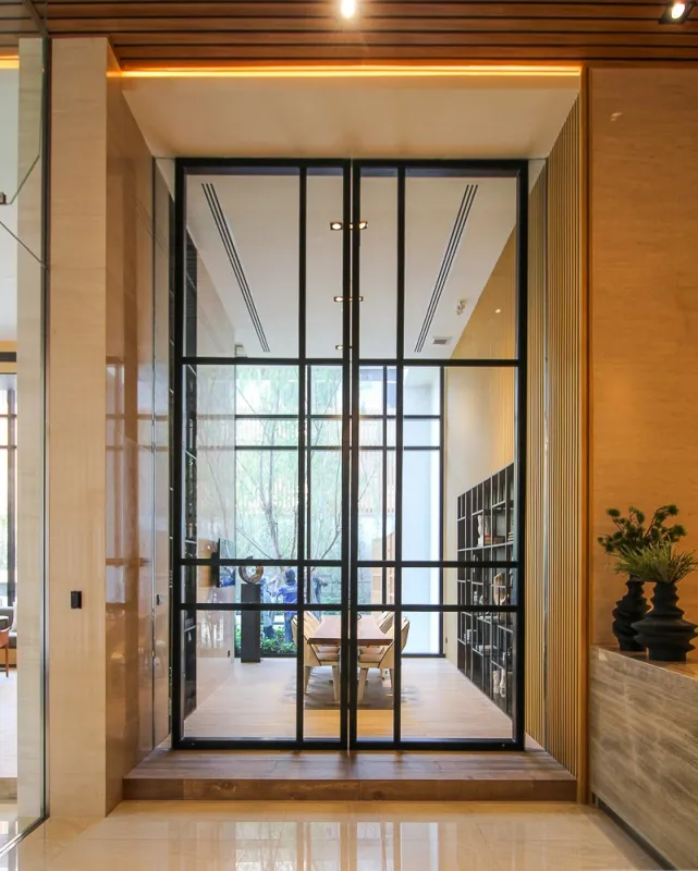 ให้เช่า มารุ เอกมัย 2 ชั้น 15 Fully built-in Modern Luxury style สวย น่าอยู่ จองเลย ห้ามพลาด