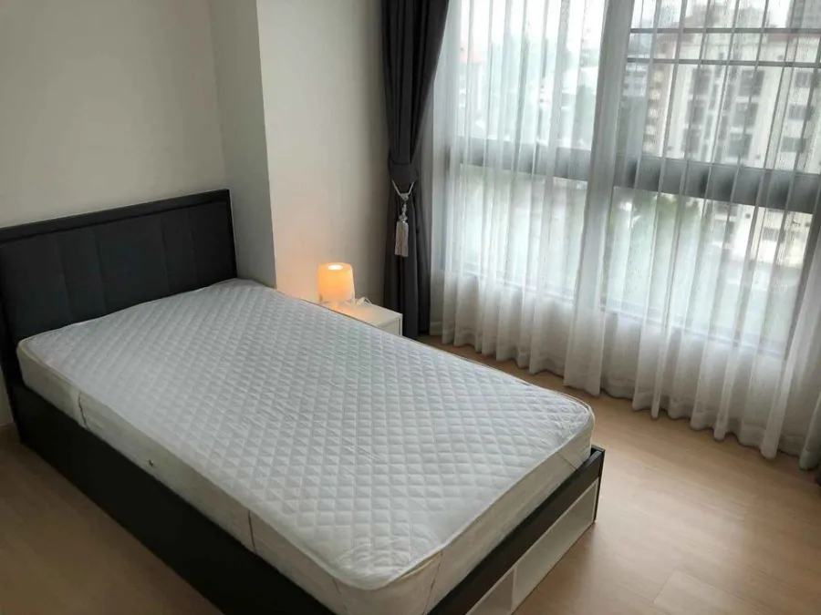 For rent, Supalai Loft, Talat Phlu Station, 2 bedrooms, quiet, garden view, fully furnished, booked and not disappointed.