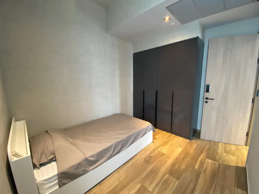 ขาย ให้เช่า คอนโด The Lofts Asoke 2 ห้องนอน 1 ห้องน้ำ ชั้นสูง พร้อมวิวเมืองสวยๆ แบบไม่มีตึกบัง