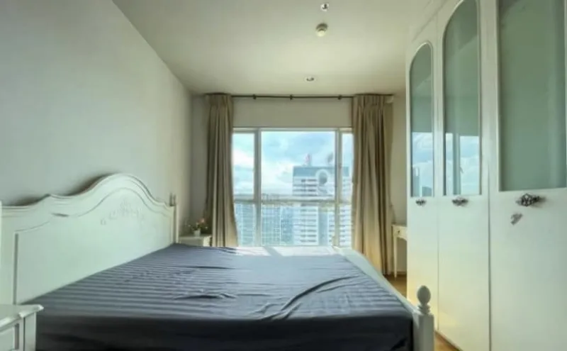 ขาย คอนโด Hive @ Sathorn ชั้น 26 วิวโล่ง สบายตา ตกแต่งครบครัน มาแต่ตัวเข้าอยู่ได้เลยจ้า