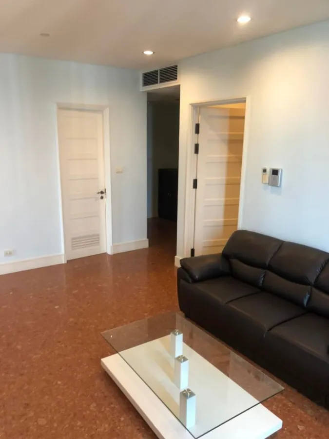 For sale / rent, Aguston Condo, Sukhumvit 22, 31st floor, good location, near BTS, 3 bedrooms, comfortable, don't miss !!