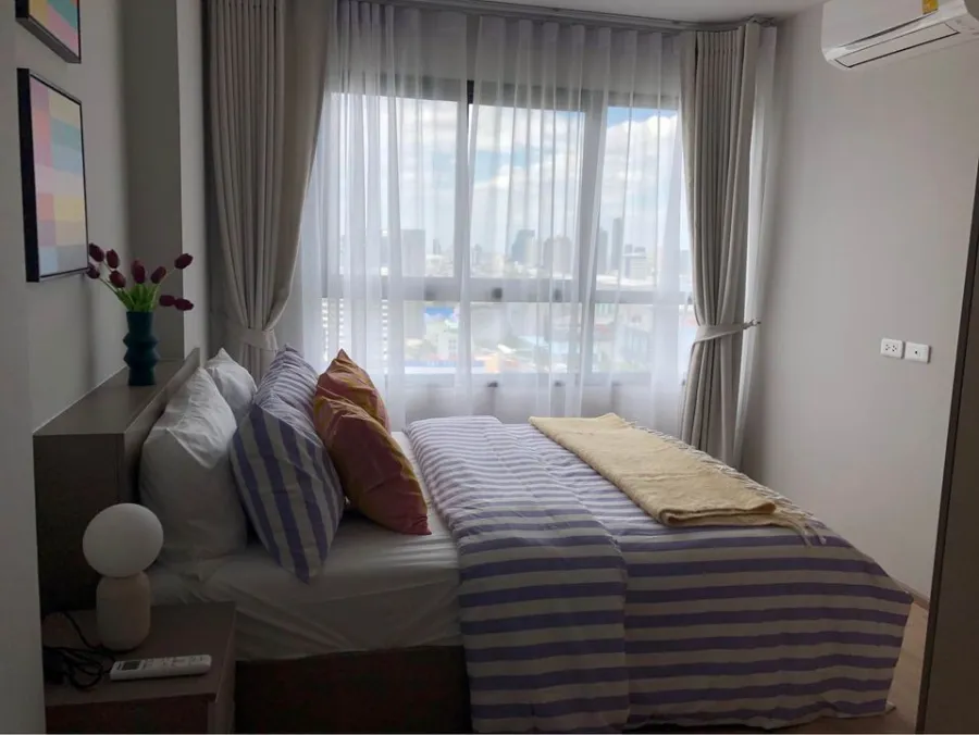 For rent, Ideo Rama 9 - Asoke, 24th floor, very beautiful view, well decorated room. Like this, you need to hurry up and reserve it. Don't miss it.