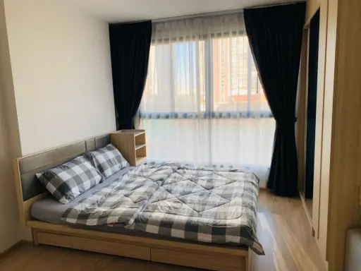 Condo for rent: Ideo O2 East side window Pool view, don't miss it.
