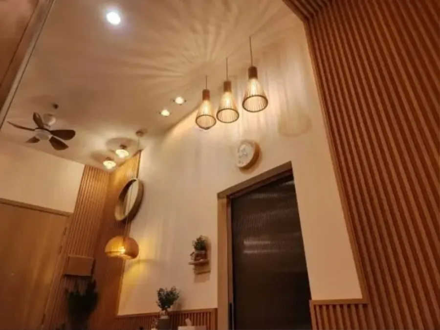 ให้เช่า นิว โนเบิล รัชดา-ลาดพร้าว ห้องเพดานสูงมาก พร้อม Double wall เพื่อลดความร้อนในห้อง ตกแต่งบิวท์อินจัดเต็ม รีบจองเลย