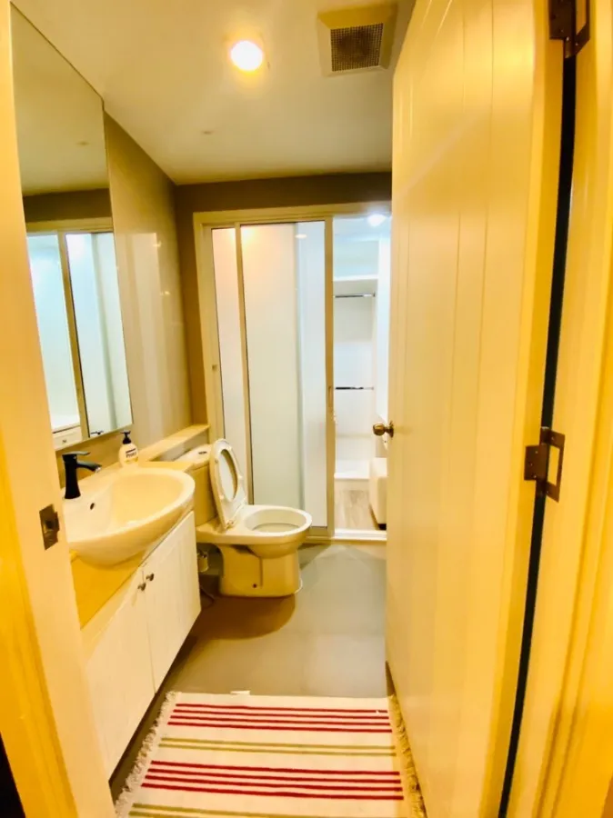 For sale The Blue X Bangsaen 1 bedroom, fully built-in furniture, very good price, reserve now and you won't be disappointed.