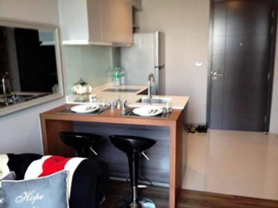 Urgent sale!! Condo Seal by Sansiri Ekkamai, 6th floor, Building C, new room, fully furnished, ready to move in. Hurry up to reserve!!