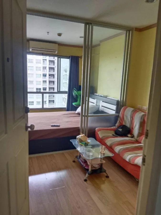 Condo for rent Lumpini Chaengwattana-Pak Kret The room is well separated. Affordable price Hurry and reserve now. Don't miss it.