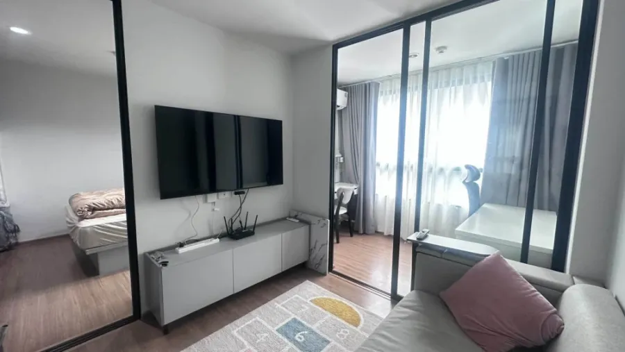 For rent: Niche Mono Rama 9, 6th floor unit. Fully furnished, great location, pool view. Book now!