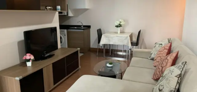 ให้เช่าคอนโด Belle grand rama 9 1 ห้องนอน 1 ห้องน้ำ เฟอร์นิเจอร์ครบ รีบจับจองเลย images