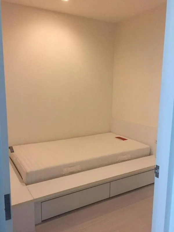 ให้เช่าThe Room รัชดา-ลาดพร้าว ห้องครบ เฟอร์แน่ พร้อมอยู่ เดินไปMRT แปบเดียวถึง เช่าเล๊ยยย!!