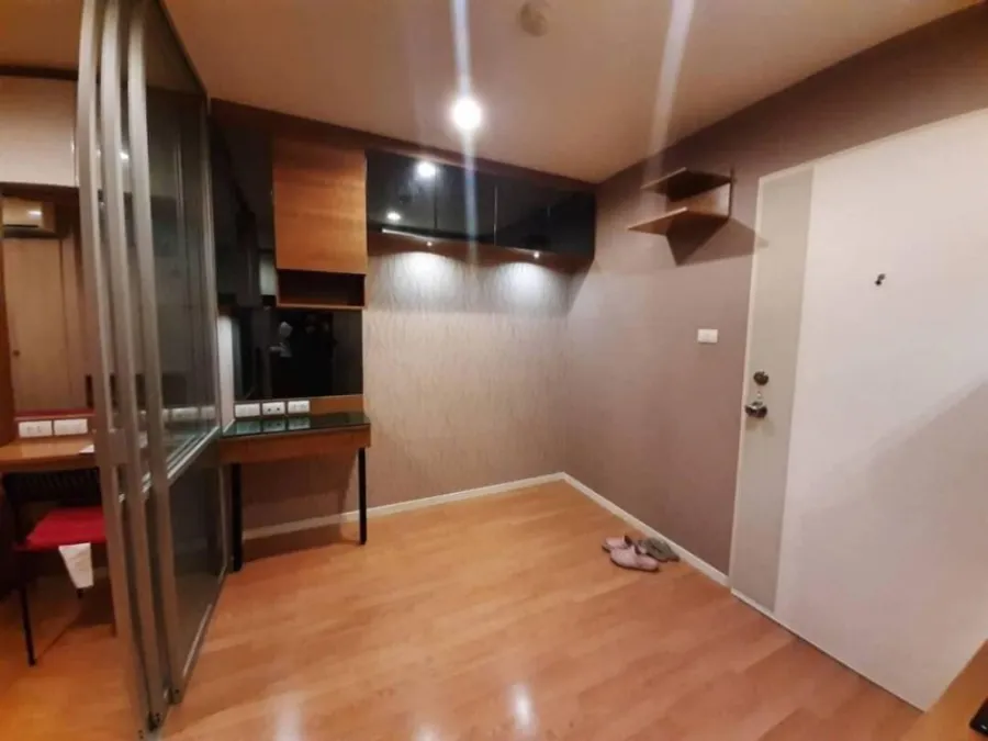Sell ​​/ rent urgently !! Condo Lumpini Ville On Nut - Phatthanakan, room on the main road, good location, book now !!