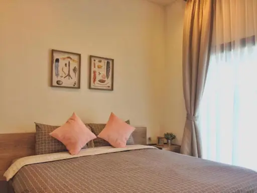 SALE Circle 2 Living Prototype, luxury unit on a prime location in the business district. Own it today. Buy now. images