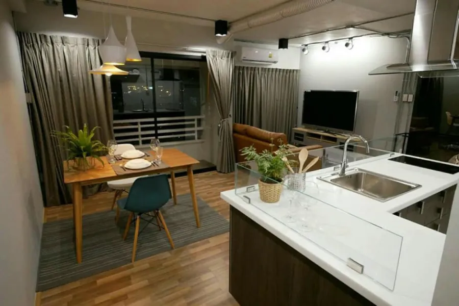 Sell / rent Thonglor Tower condo, 2 bedrooms, 2 bathrooms, big room, ready to move in. Don't wait, hurry and book now.