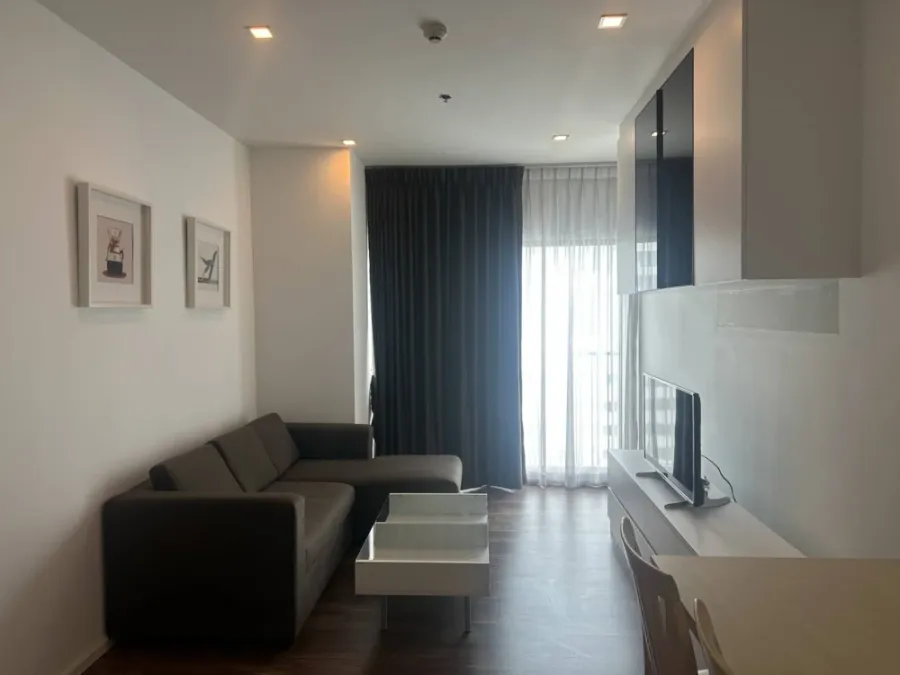 Condo for rent!! Noble Refine, 10th floor, unblocked view, beautiful room, very livable, fully furnished, ready to move in. Reserve now!!