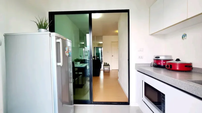 ให้เช่า I Condo Sukhumvit 105 ชั้น 8 วิวสระว่ายน้ำ แต่งครบ สนใจรีบจองเลย ด่วนๆ