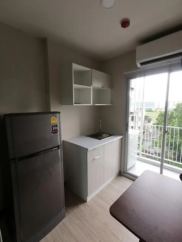 เฟอร์+เครื่องใช้ไฟฟ้าครบ ห้องกว้าว ห้องแต่งแบบทูโทน น่าอยู่มากๆๆ be condo paholyothin For Rent
