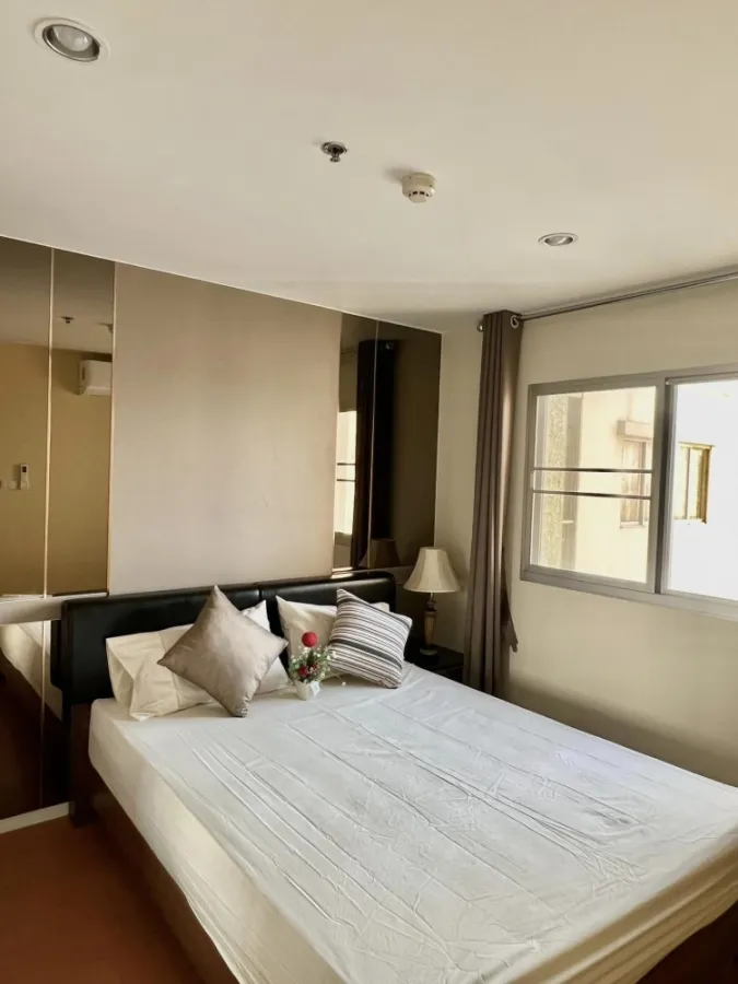 For sale, Lumpini Mega City Bangna, Building D, 15th floor, clear view, fully furnished room, livable, buy now, great value.