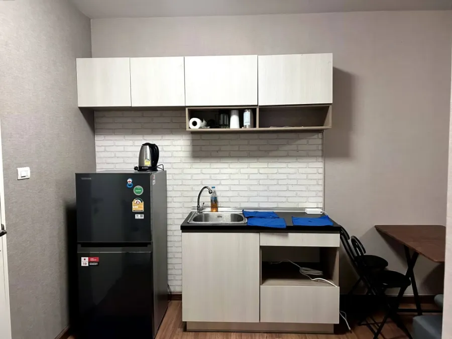 Selling a spacious condo at A Space Sukhumvit 77. Enjoy ample living space and complete convenience all in one place. Don't miss this opportunity!