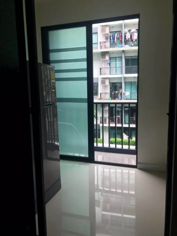 For rent urgently!! Icondo Sukhumvit 105 Pool View Near BTS Bearing Station Book now!!