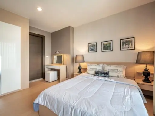 Condo for rent, Rhythm Ratchada, east facing, receives morning sun, shaded room in the afternoon, not hot in the sun.