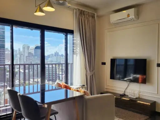 For rent: Luxury condo, Park Origin Thonglor, fully furnished, 2 bedrooms, 1 bathroom, just bring your belongings and move in!