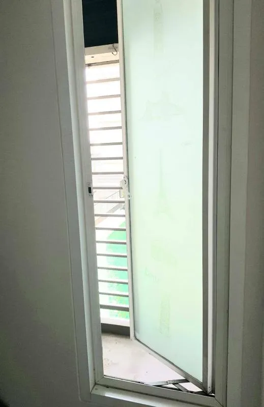 For rent, Greene Chaengwattana, very beautiful room, pool view. fully furnished I'm ready not booking is a mistake