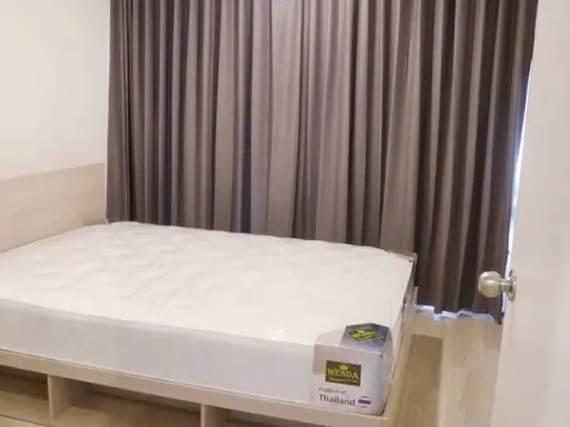 For rent, Elio Sathorn-Wutthakat 1 bedroom, 9th floor, high, black, price is being hit. If interested, hurry up and move to reserve it.