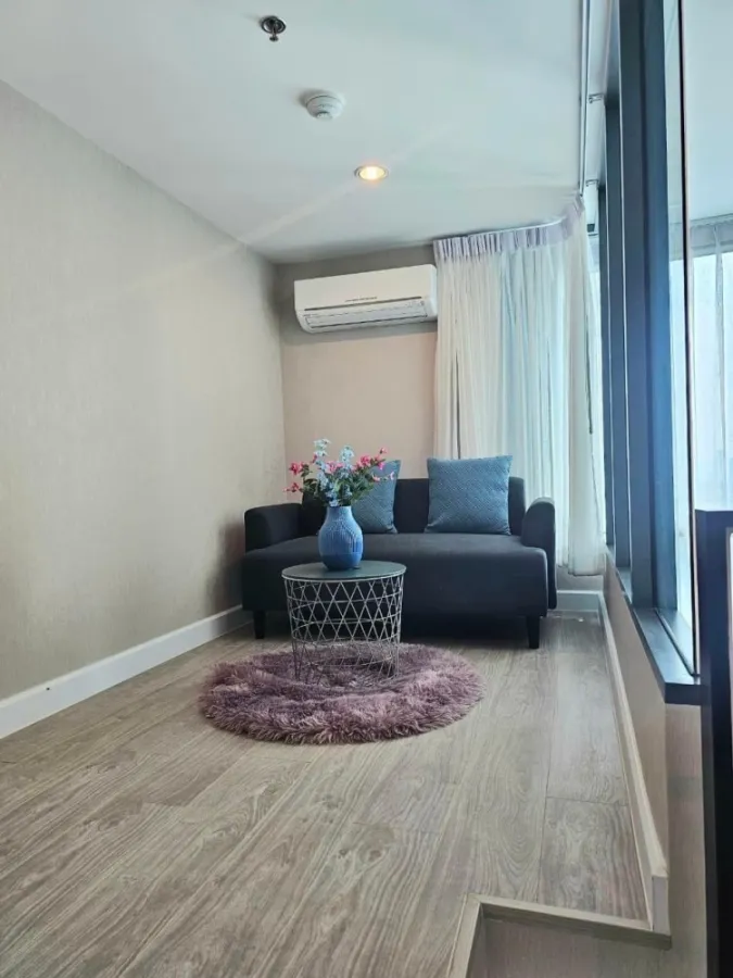 ให้เช่า​ Metro Sky ประชาชื่น ห้องสองชั้น ติดวอลเปเปอร์จัดเต็มทั้งห้อง มาแต่ตัวเข้าอยู่ได้เลย