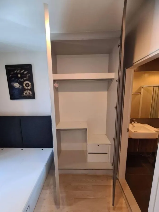 Condo for rent, Centric Ratchada-Huay Kwang, 12th floor, clear outside view Partition room is extremely proportional. If interested, hurry up and rese