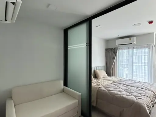 Condo for rent, KAVE AVA, ready to move in. Fully furnished. Just bring your belongings and you can move right in. You don't want to miss this!