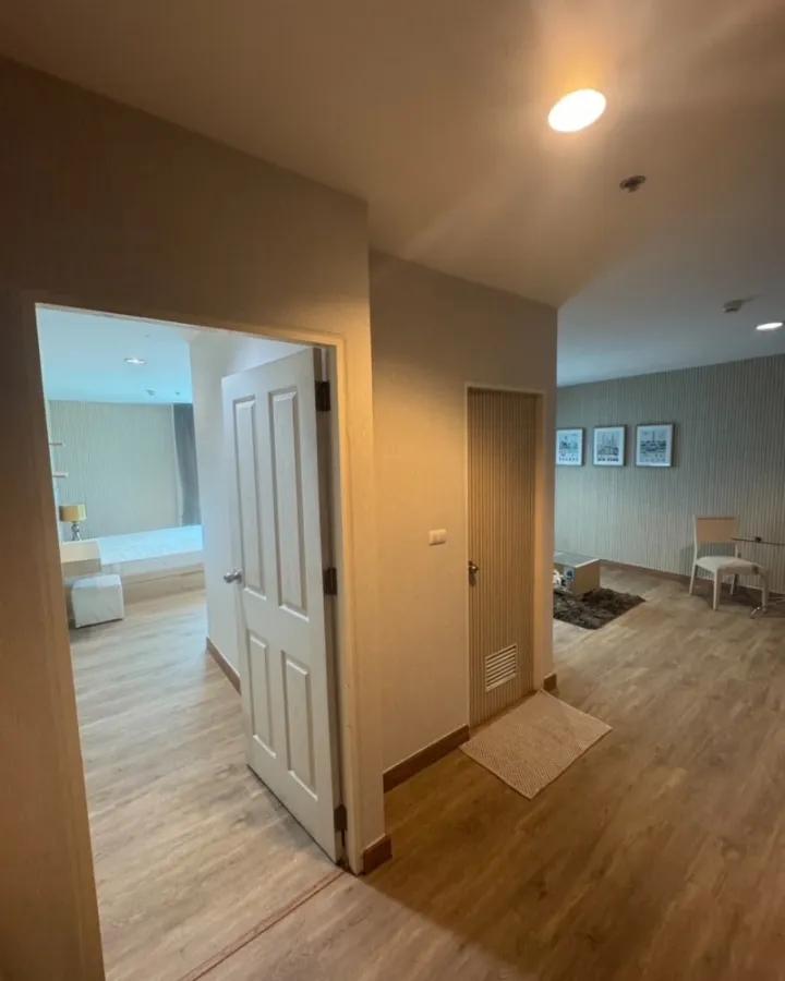 Sell ​​Akasin place condo, big room, corner was on the top floor furniture is ready Plus the best price, don't miss it.