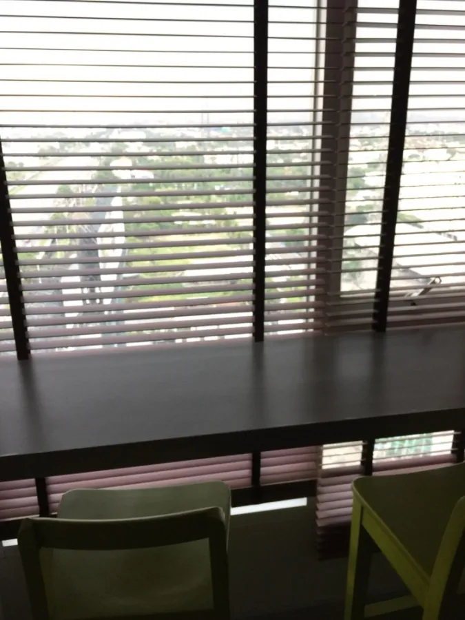 Sale Greene Condo Chaengwattana, bathroom, fully furnished, electrical appliances are ready. Get a view of Chaeng Watthana Road. Must reserve.