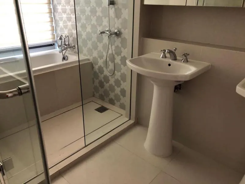 Quick sale, Aguston Condo, Sukhumvit 22, 15th floor, in the heart of the city, fully furnished, ready to move in.