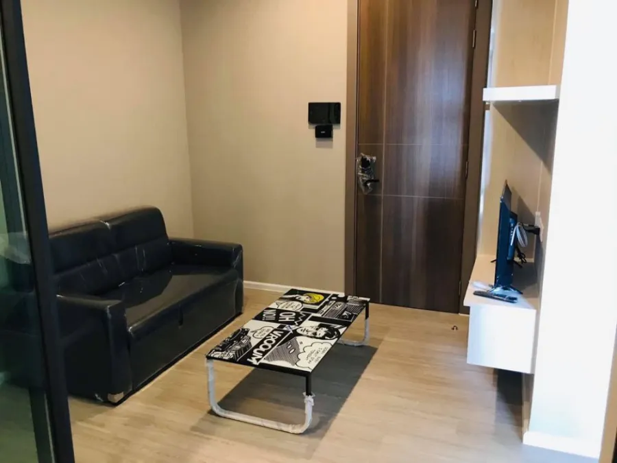 Condo for rent, JW Station at Ramintra, ready to move in, friendly price, convenient to travel, can't miss it.