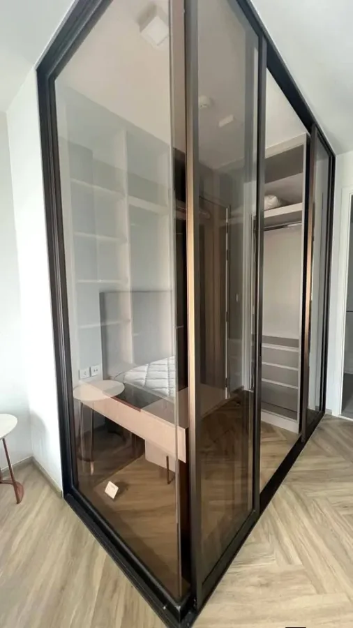 Condo for rent, Chapter Thonglor 25, decorated room, ready to move in. Complete facilities Come and reserve today, don't miss it.