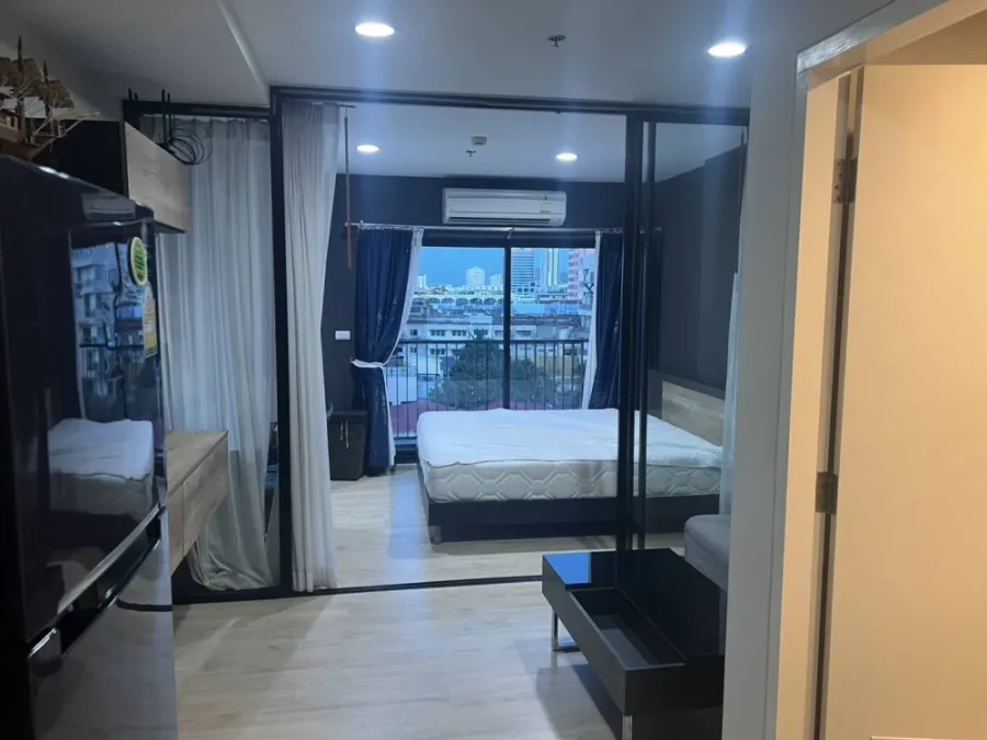 For rent: Fuse Miti Sutthisan - Ratchada, beautiful room, furnished as shown in the picture.