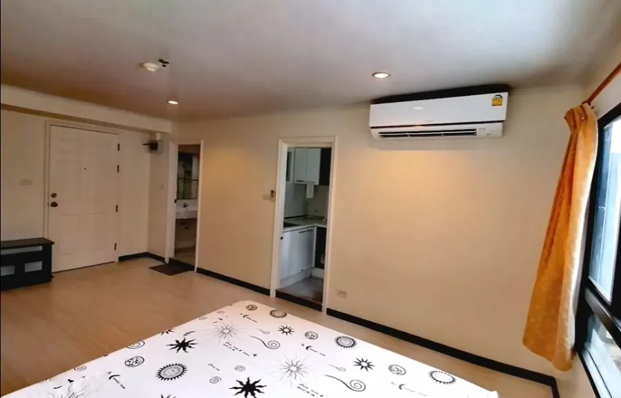 For rent, Lumpini Ville Sukhumvit 77, 8th floor, STUDIO room, fully furnished Comes at a low price Do not miss it
