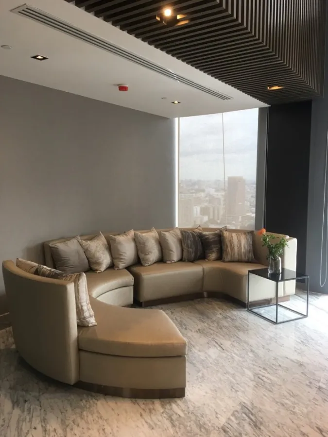 For rent!! Condo The Esse at Singha Complex, 14th floor, complete facilities, ready to move in, don't miss it!!