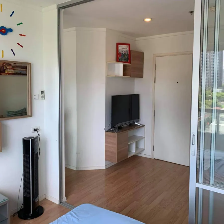 Condo for rent, Lumpini Ville Sukhumvit 77, 8th floor, corner room, ready to move in, good price, don't miss it!!