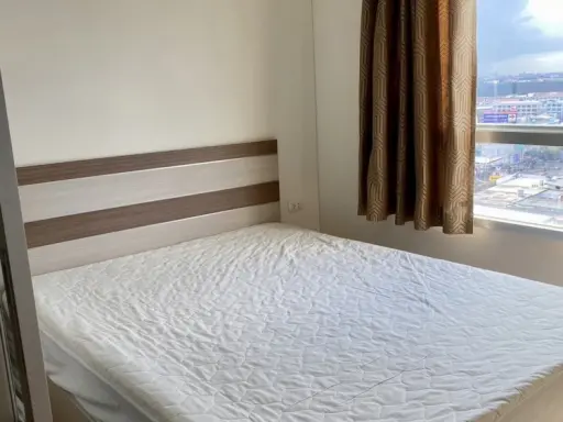 For rent, Lumpini Nawamin, Sriburapha, partitioned room, reasonable price, very comfortable. Hurry up to reserve it.