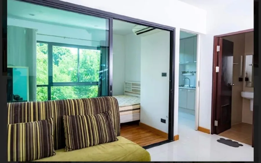 Condo for sale or rent, B-live Tiwanon. The room is divided into proportions, perfectly divided into zones, good price. Not booking is making a big mi