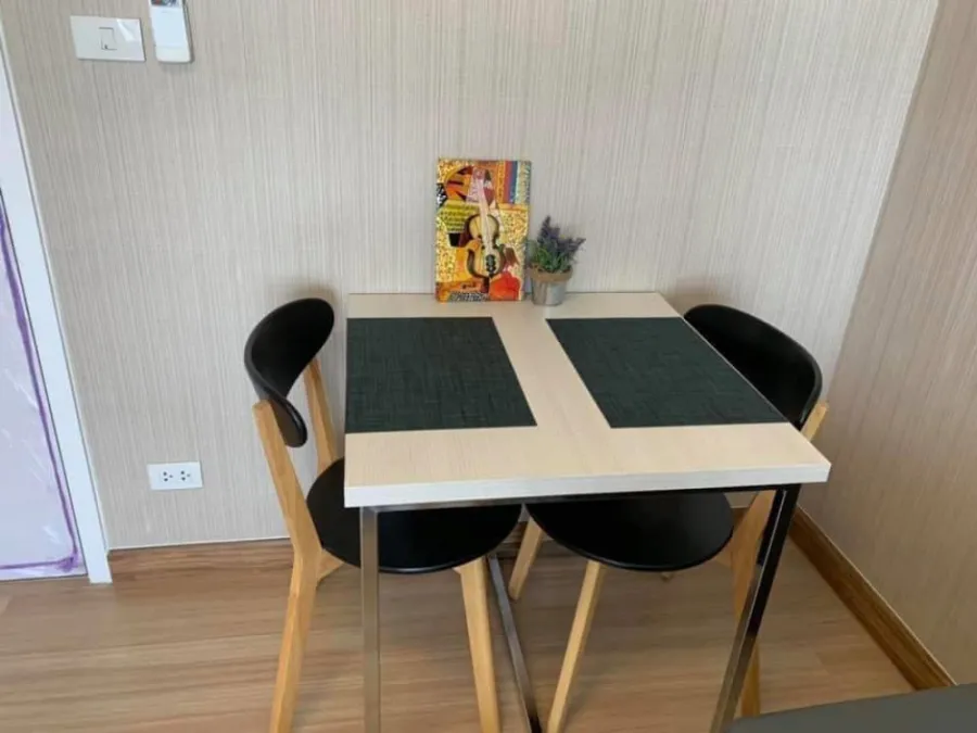 For rent, Plum Condo Phahon Yothin 89, beautiful room, very overpriced. Very nice decoration If interested, hurry up to reserve before it's gone.